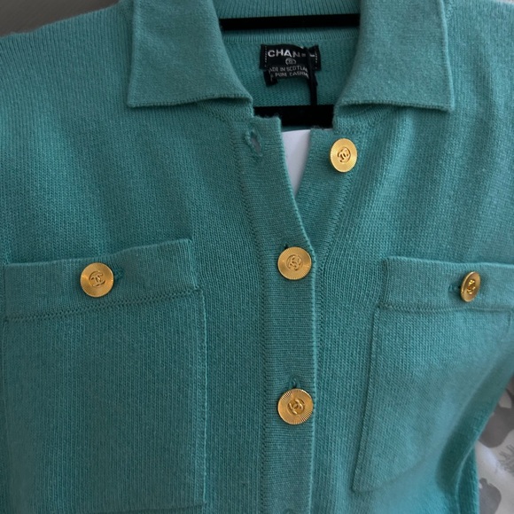 Chanel sweater/shirt/cardigan, authentic turquoise, size small - Picture 5 of 5